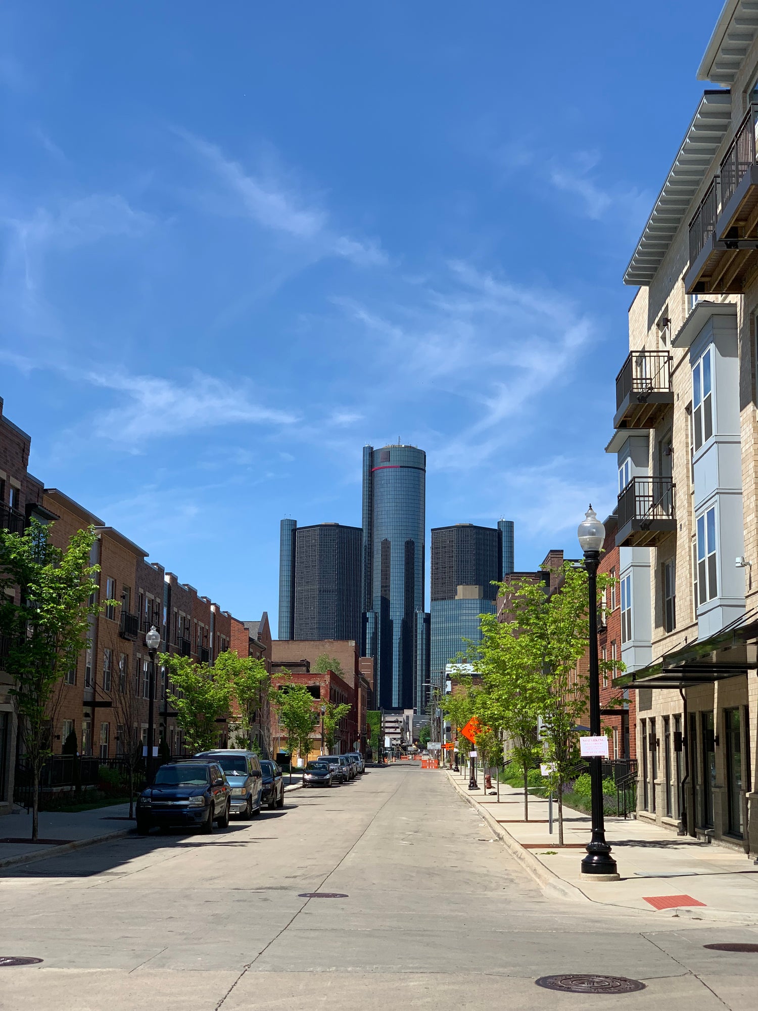 picture showing the Detroit skyline from the east